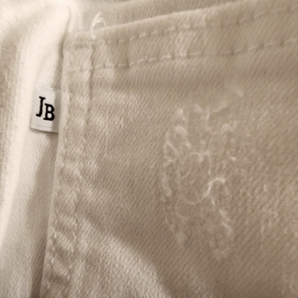 Judy Blue distressed white skinnies - Picture 3 of 3